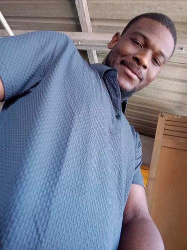 Customer photo review of Capri - Men's Ultra Comfortable Polo Shirt